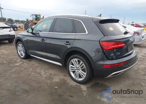 2018 Audi Q5 2.0T Premium/2.0T Tech Premium z USA, uszkodzony, nr VIN WA1BNAFY9J2006859